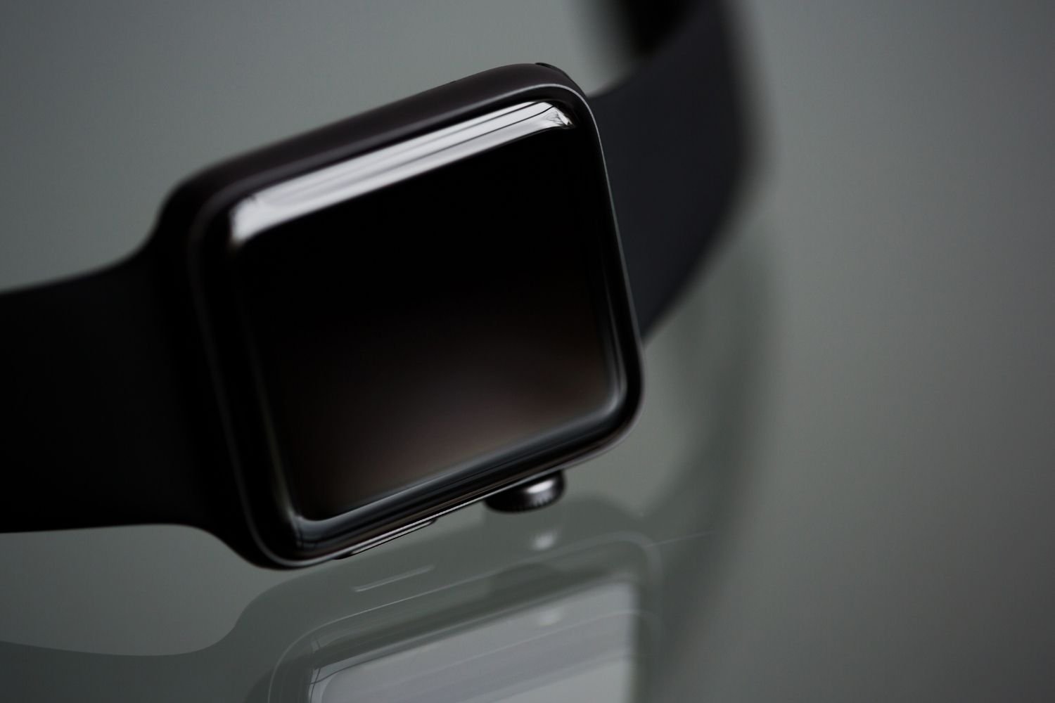 How Timely Apple Watch Battery Replacements Keep Your Wearable Going Strong
